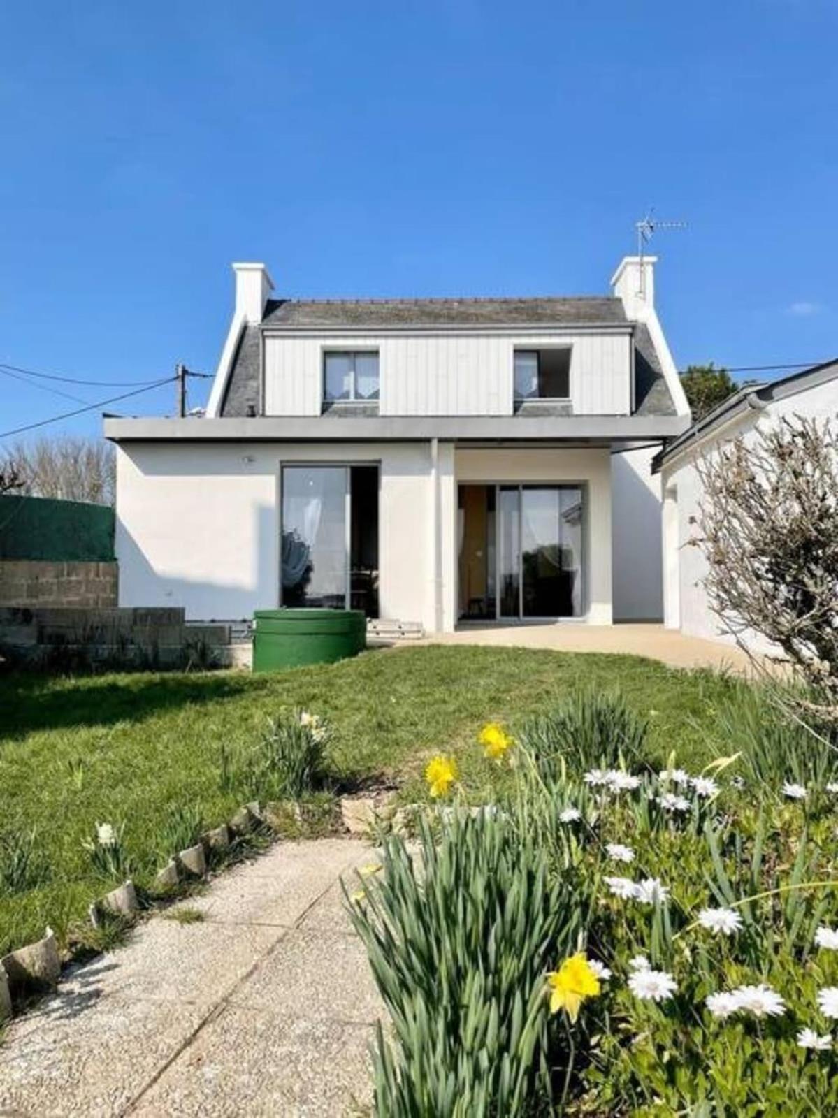 Maison de charme vue mer 180 rénovée Accès plage Riantec Extérieur photo